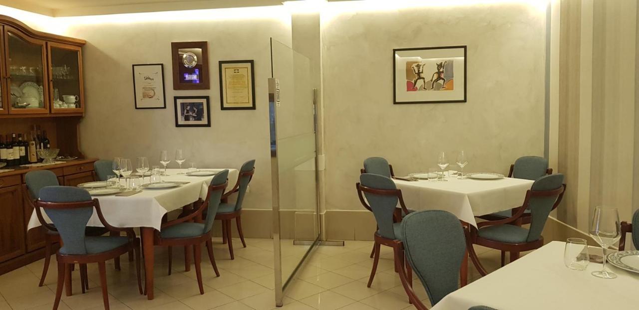 Pension Elisardo Noia Bagian luar foto